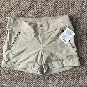 ATHLETA Trekkie Shortie Khaki (Size 12, NWT)